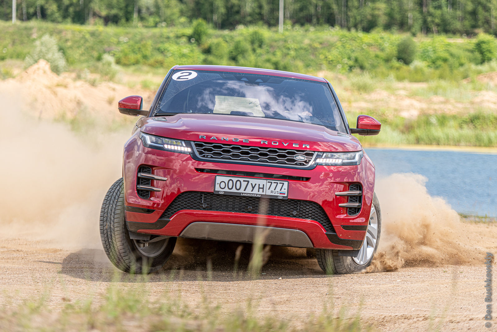 Фотограф Денис Бушковский. Range Rover Evoque 2019. Без названия