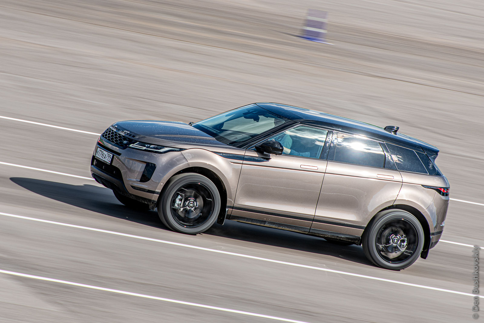 Фотограф Денис Бушковский. Range Rover Evoque 2019. Без названия