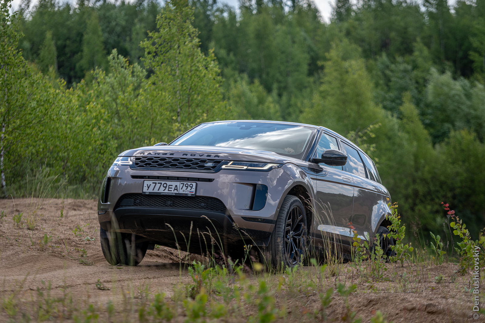 Фотограф Денис Бушковский. Range Rover Evoque 2019. Без названия