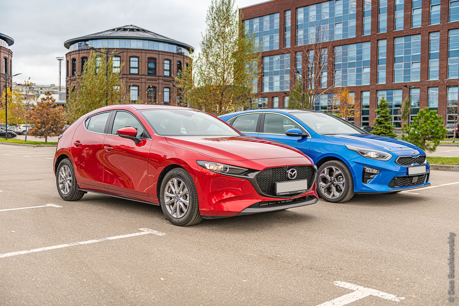 Фотограф Денис Бушковский. Mazda 3 & KIA Ceed 2019. Без названия