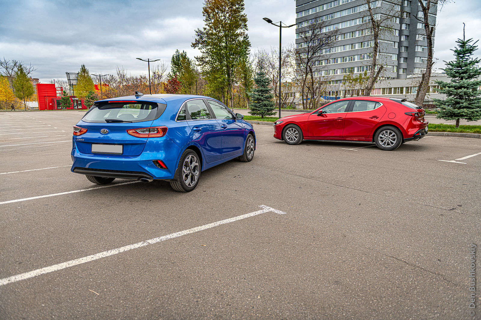 Фотограф Денис Бушковский. Mazda 3 & KIA Ceed 2019. Без названия