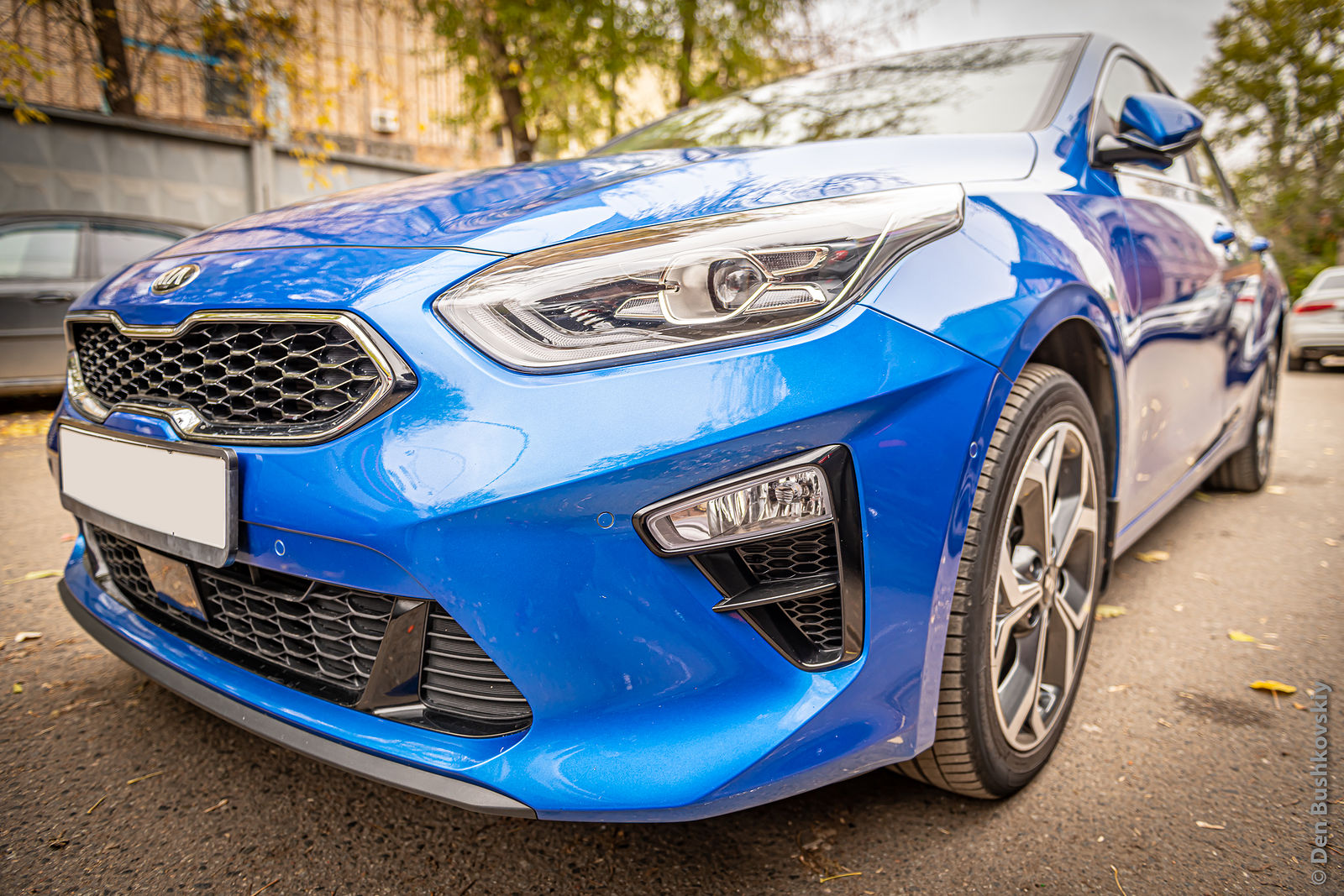 Фотограф Денис Бушковский. Mazda 3 & KIA Ceed 2019. Без названия