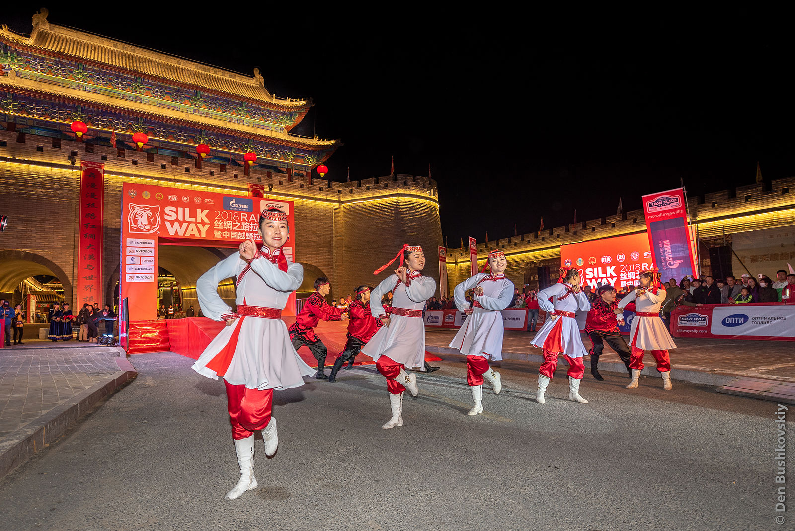 Den Bushkovskiy Photographer. Silk Way Rally. Untitled